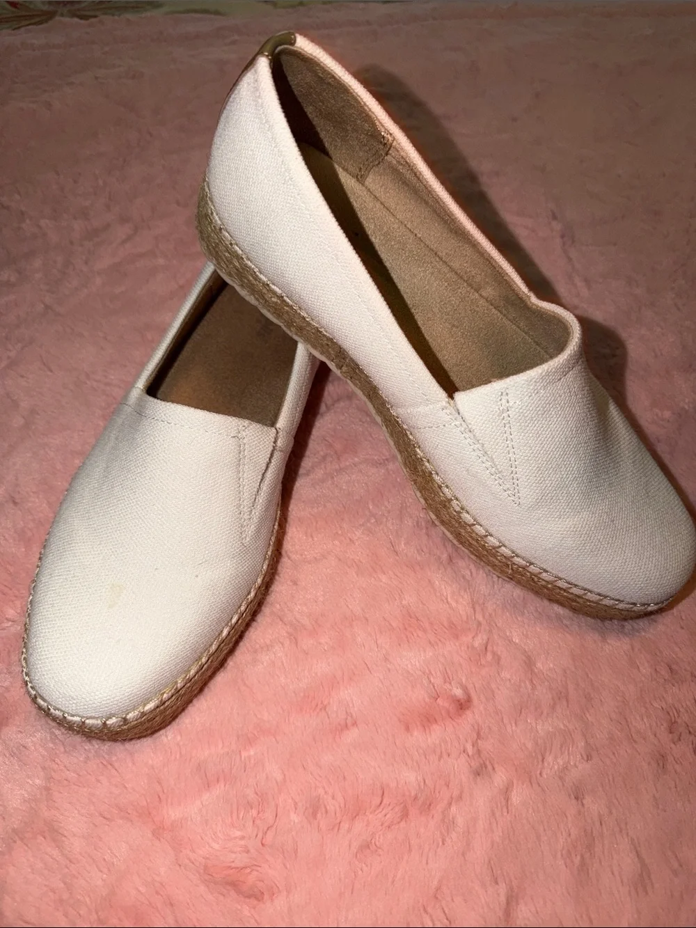 Dr. Scholl’s Off-White Canvas Espadrille Slip-Ons
